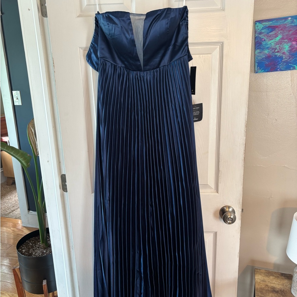 Lulu's Strapless Midnight Blue Pleated Dress